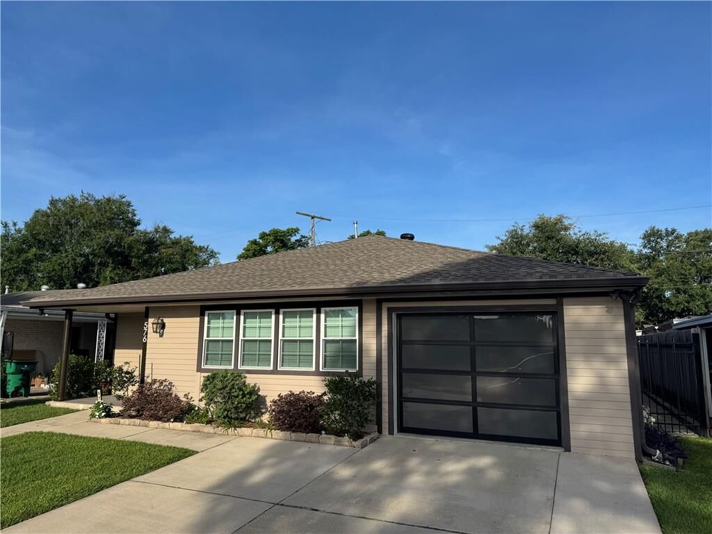 Property Photo: 576 Smith Drive LA 70005