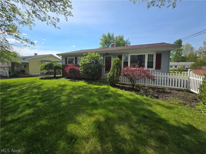 Property Photo:  3923 Lake Road  OH 44511 