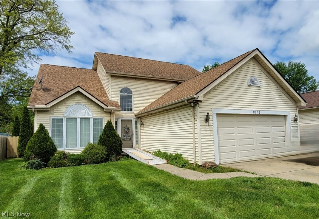 Property Photo:  1072 Valley Creek Drive  OH 44095 