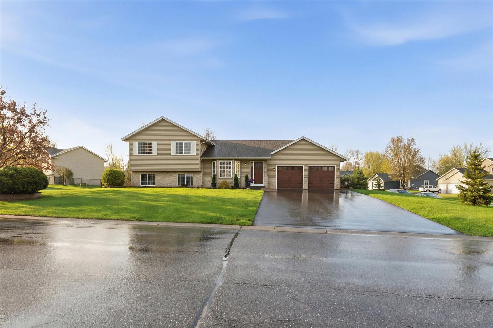 Property Photo:  414 Maple Knoll Way NW  MN 55376 
