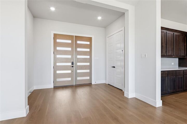 Property Photo:  2230 Tutt Trail  TX 75167 