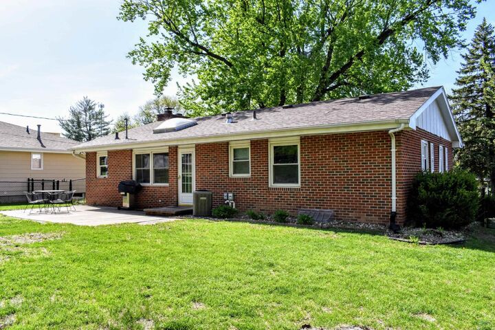 Property Photo:  5701 Myers Ave  IA 51106 