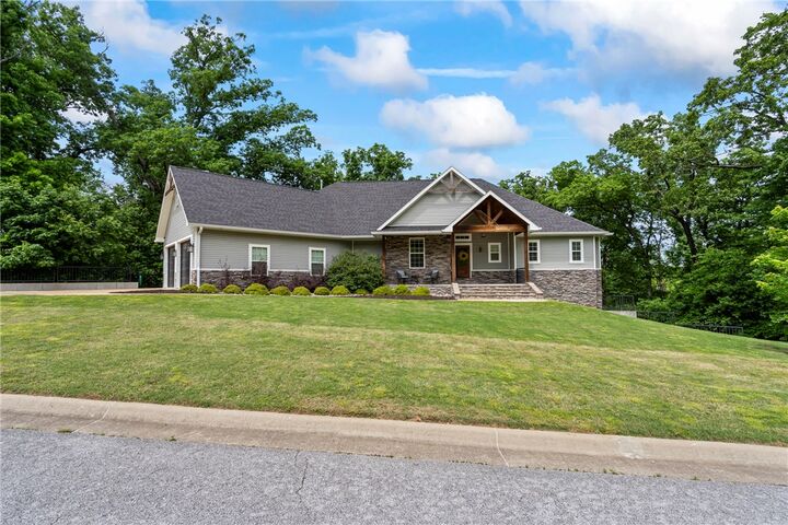 Property Photo: 22436 Rim Crest Court AR 72761
