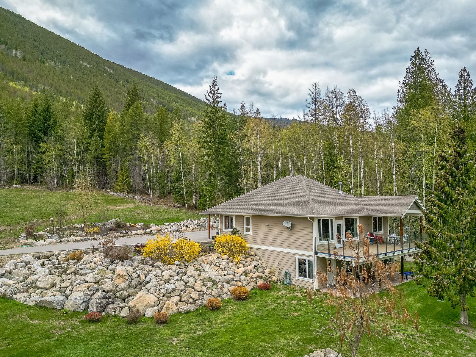 Property Photo: 6500, 6450, 6425 1 Avenue NW BC V1E 3B2