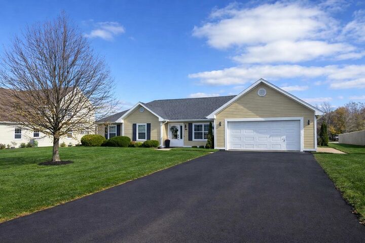 34 Golf View Drive — photo 1