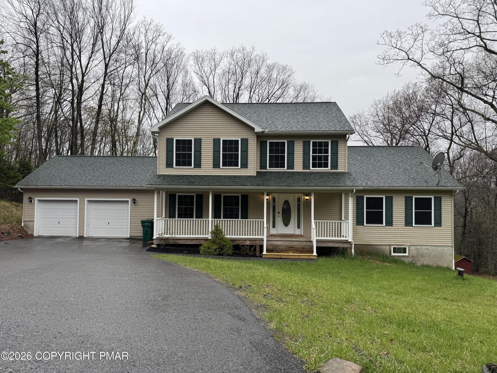 Property Photo:  5206 Laurel Loop  PA 18370 