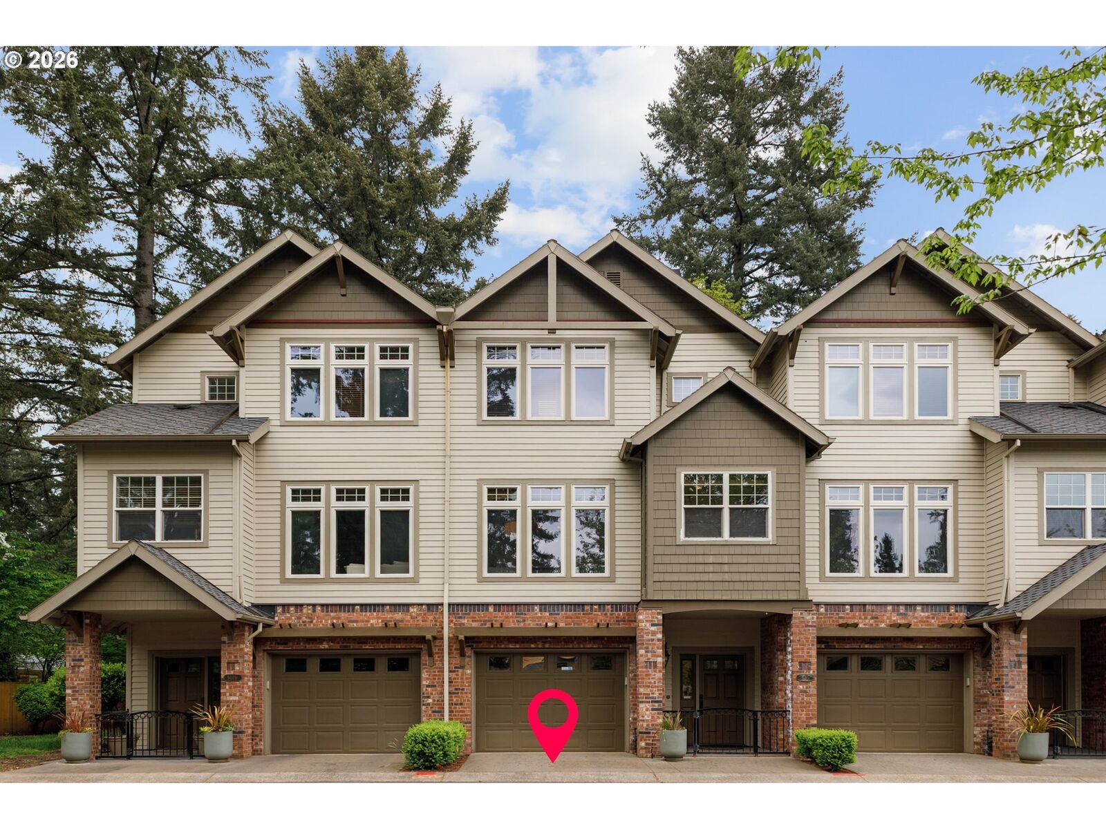 Property Photo:  5077 W Sunset Dr  OR 97035 