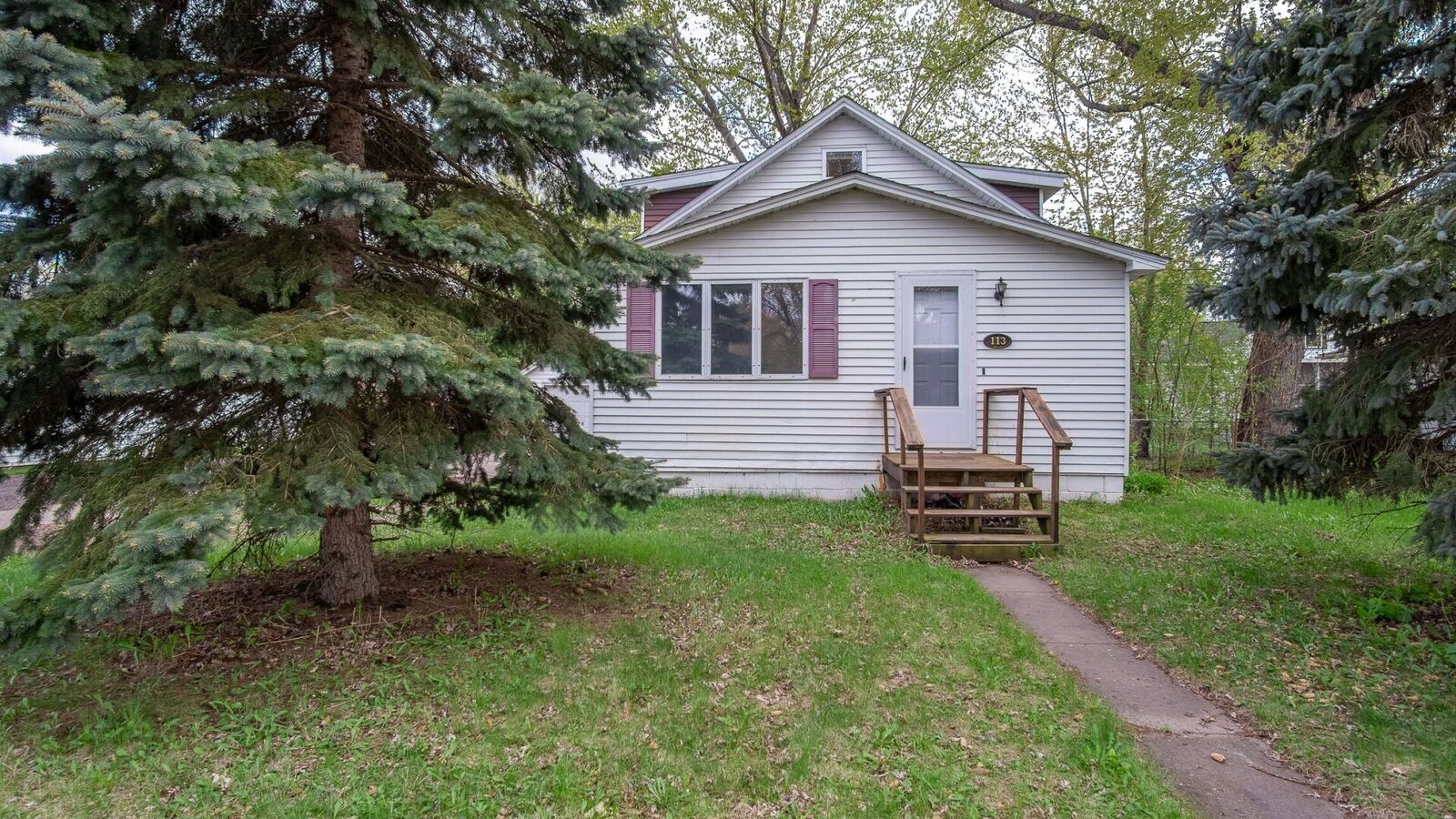 Property Photo:  113 W Linden Street  WI 54729 