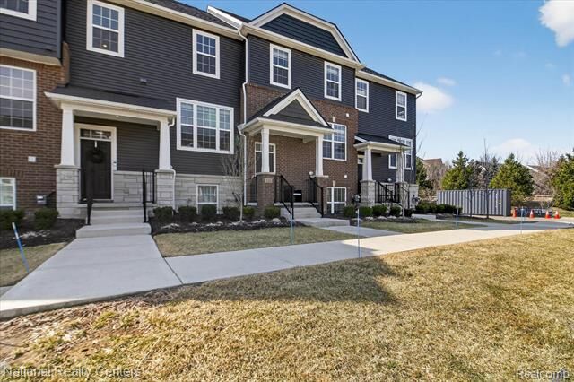 Property Photo:  225 S Sydney Court  MI 48170 