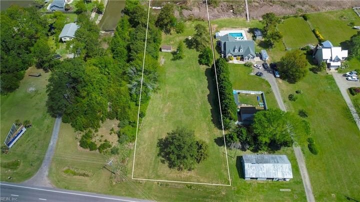 Property Photo: 3611 Caratoke Hwy NC 27956