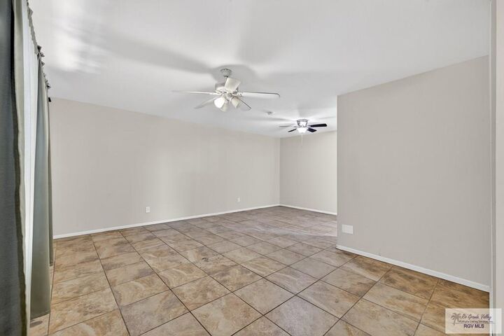 Property Photo: 164 Avenida De La Plata TX 78521