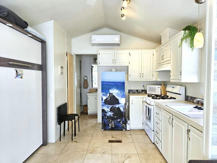 Property Photo:  170 West Cliff Drive 41  CA 95060 