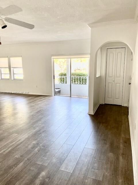 Property Photo:  517 Menendez Ave -  FL 33146 