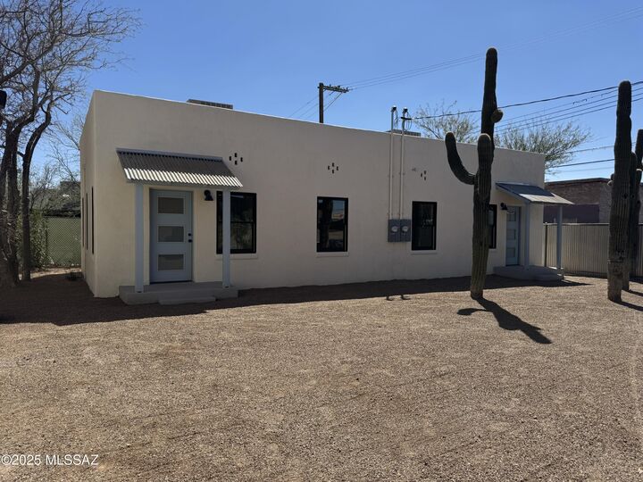 Property Photo:  717 N 7th Avenue C  AZ 85705 