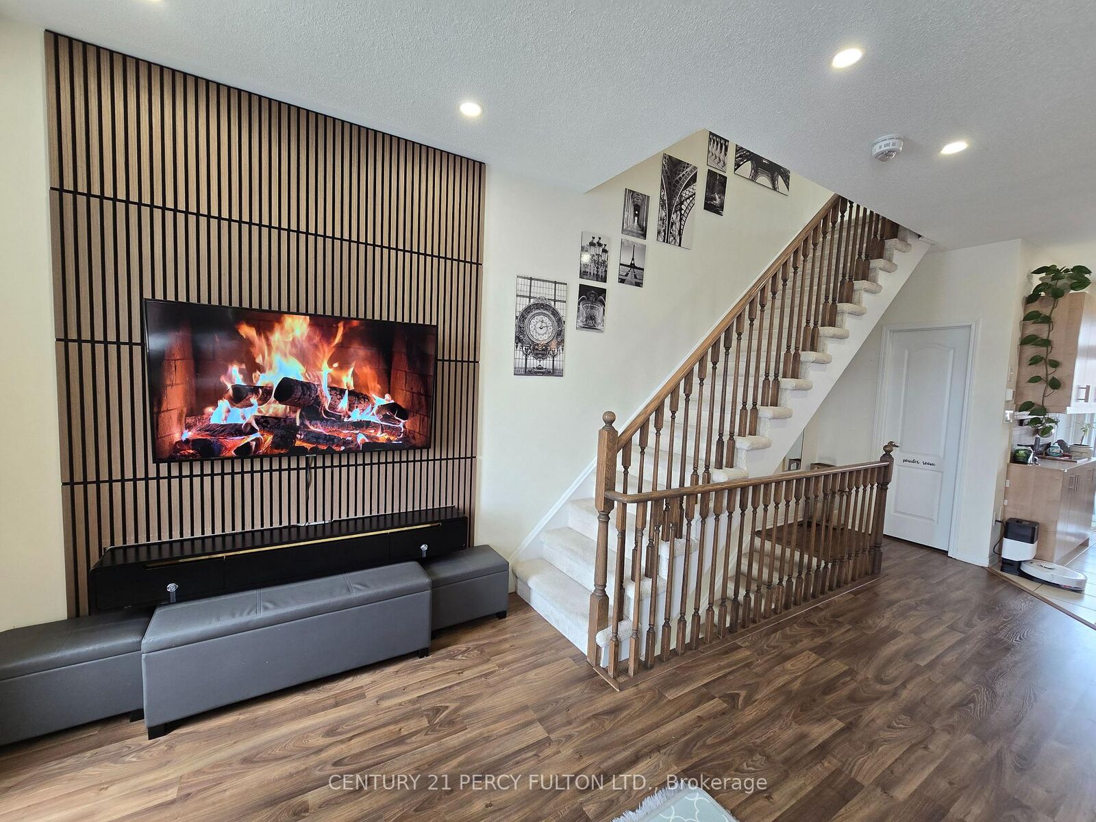 Photo de la propriété: 1389 Salem Road N ON L1Z 0R9