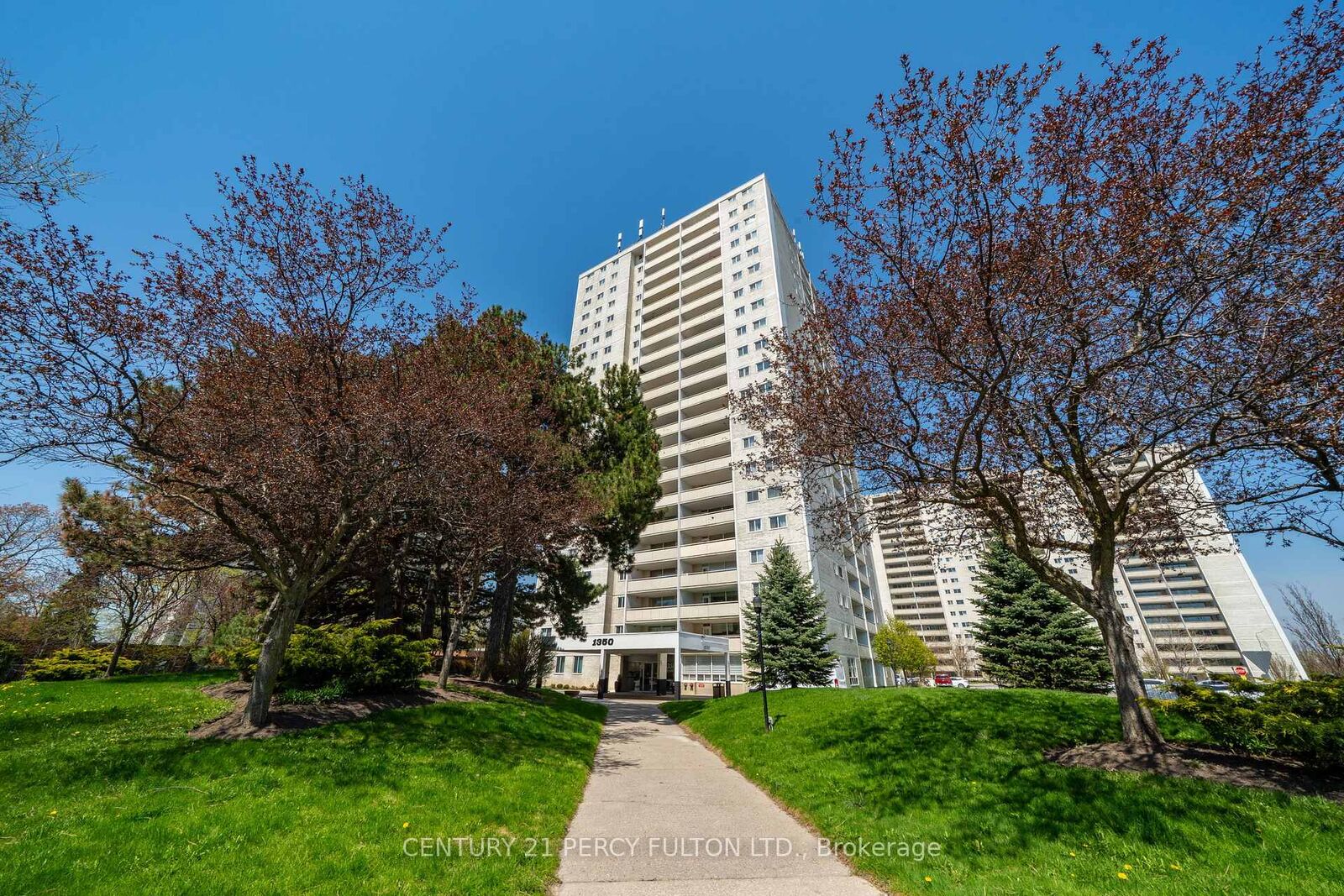 Property Photo:  1350 York Mills Road 2006  ON M3A 2A1 