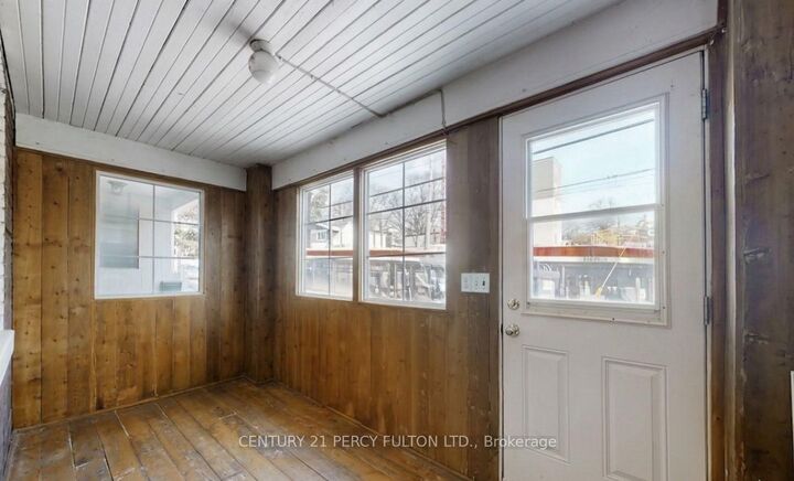 Property Photo:  366 Coxwell Avenue  ON M4L 3B7 