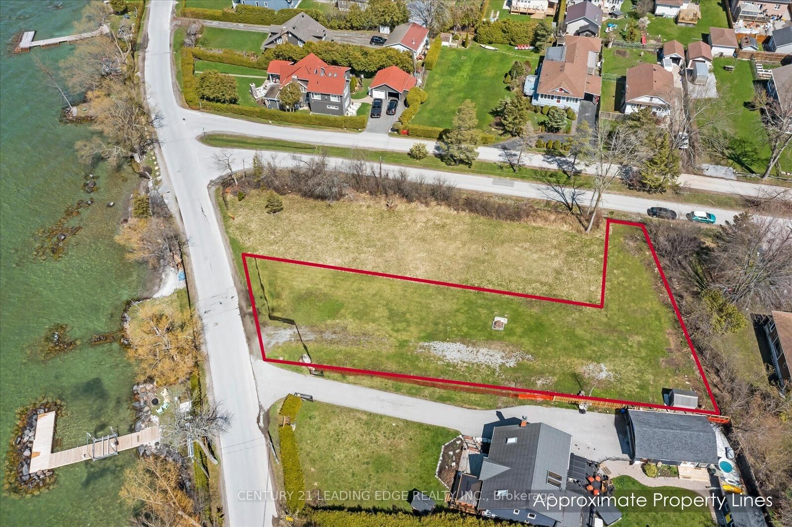 Photo de la propriété:  415 Lake Drive E  ON L0E 1S0 