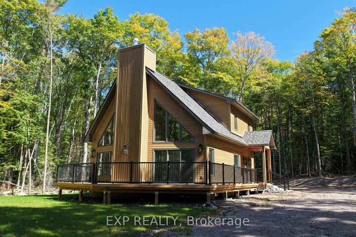 Property Photo: 743 Lakewoods Drive ON K0J 1B0