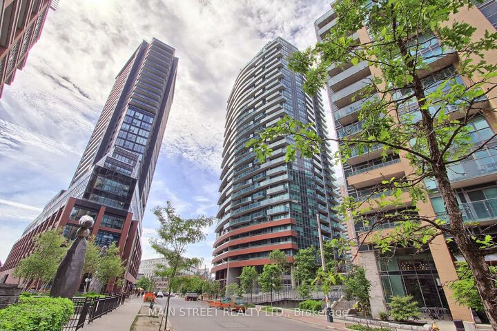 Property Photo:  150 East Liberty Street 1213  ON M6K 3R5 