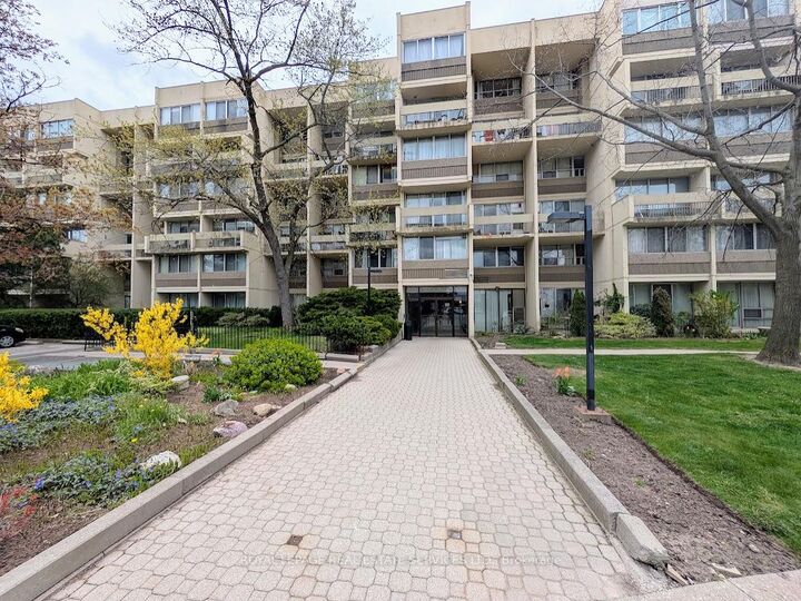Property Photo: 1300 Marlborough Court 325 ON L6H 2S2