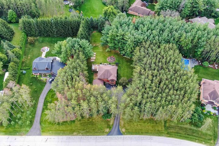 4 Pine Ridge Road — photo 1