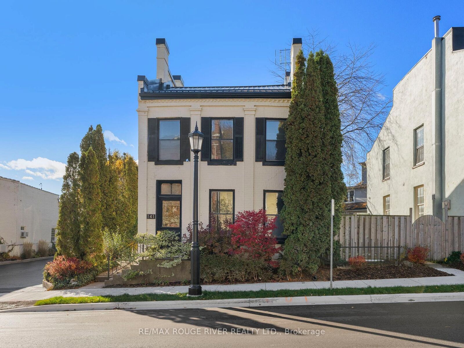 Property Photo: 141 Walton Street ON L1A 1N4