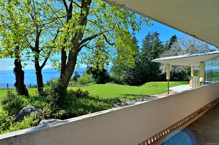 Property Photo: 1133 Moore Rd BC V9M 3X1