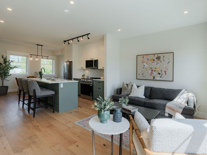 Property Photo: 1830 Allenby St #2 BC V8R 3B7