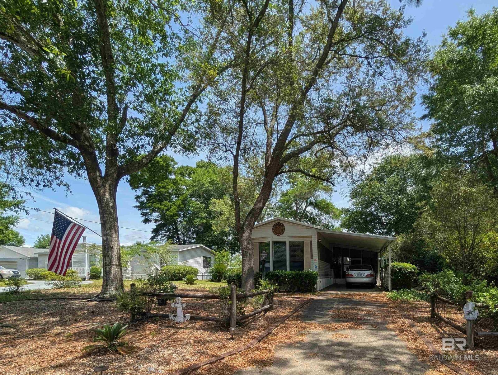 Property Photo: 1558 Valencia Drive AL 36549