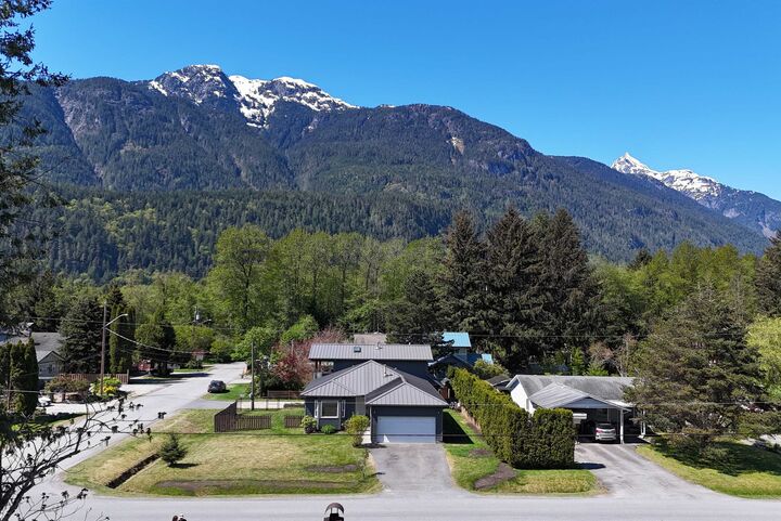Property Photo: 41613 Cottonwood Road BC V0N 1H0