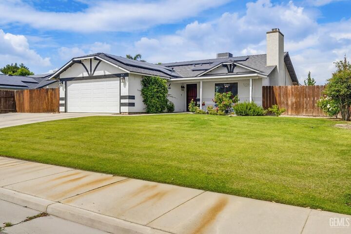 Property Photo:  3524 Piedmont Avenue  CA 93312 