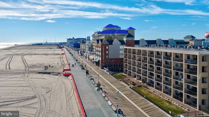 Property Photo:  301 Atlantic Avenue 504  MD 21842 