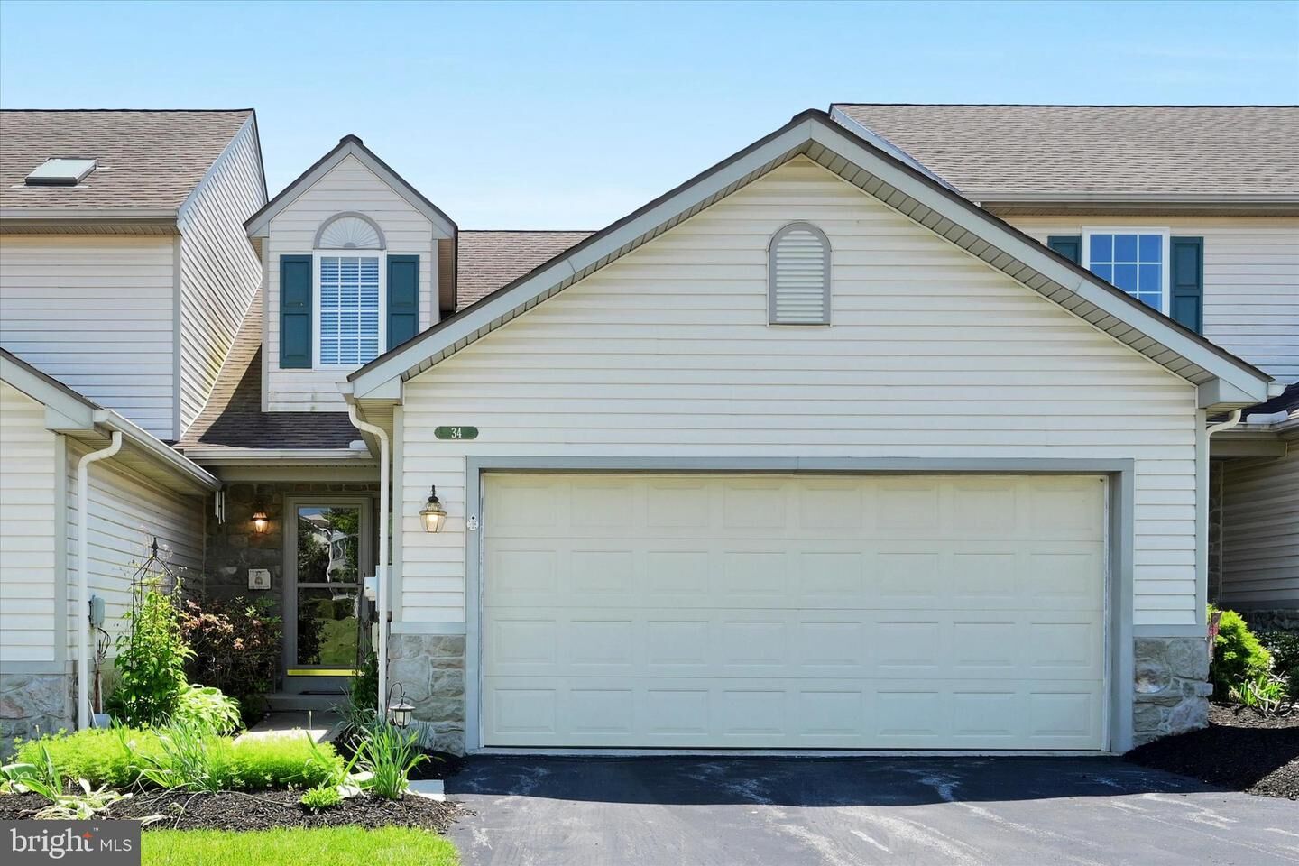 Property Photo: 34 Gantz Meadows PA 17552