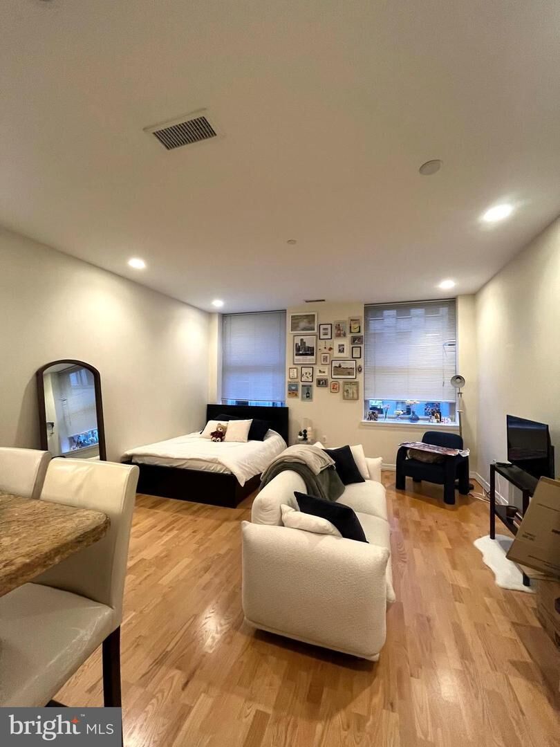 Property Photo: 1600 Arch Street 1510 PA 19103