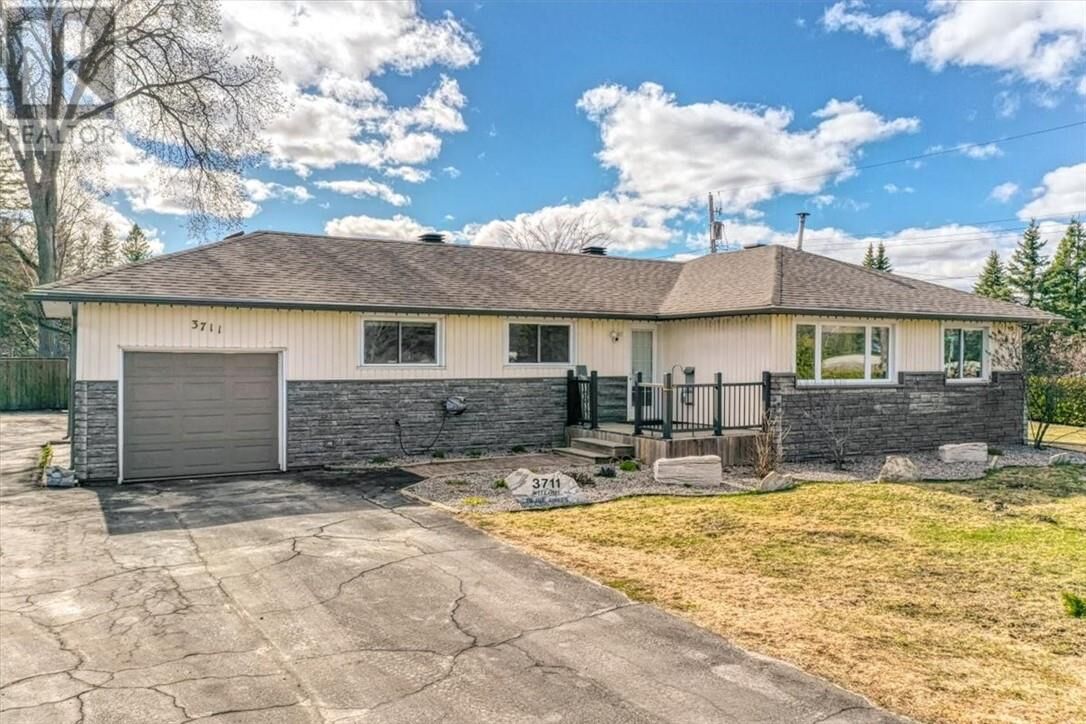 Property Photo:  3711 Clarence  ON P3N 1H4 