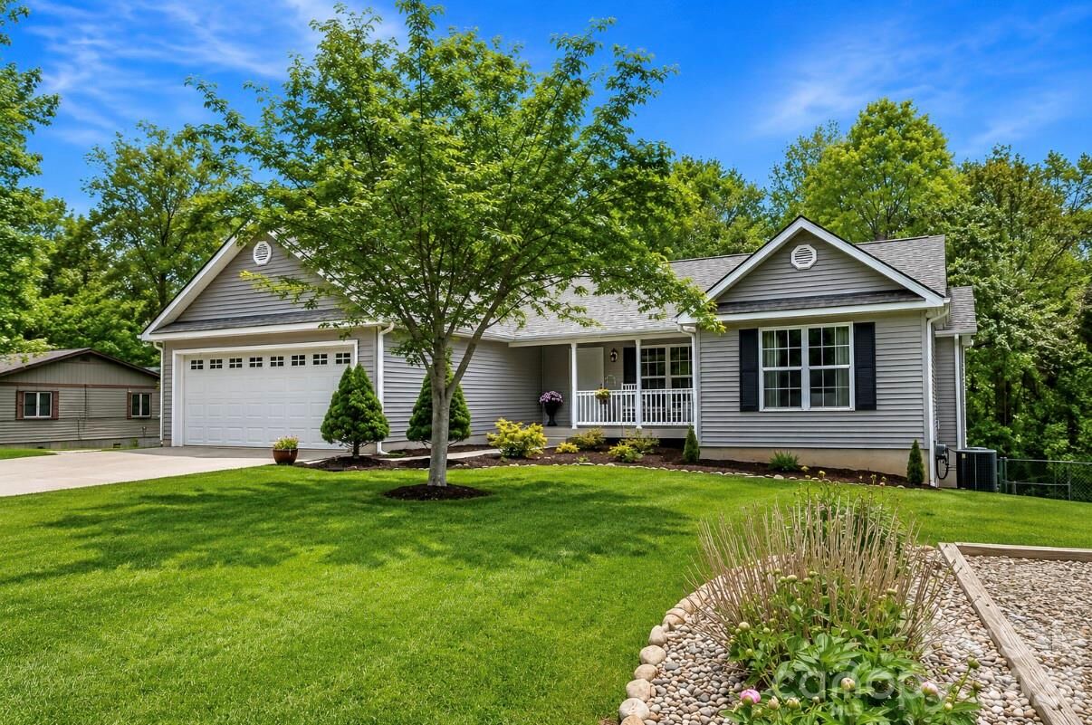 Property Photo:  152 Joe Jenkins Road  NC 28730 