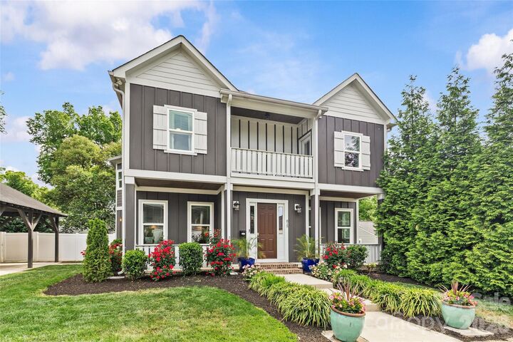 Property Photo:  815 W Kingston Avenue  NC 28203 
