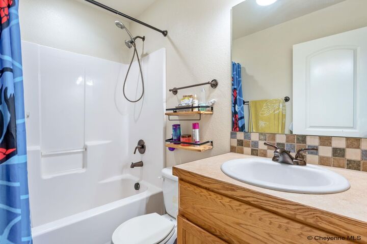 Property Photo:  5400 Liz Ranch Rd  WY 82007 