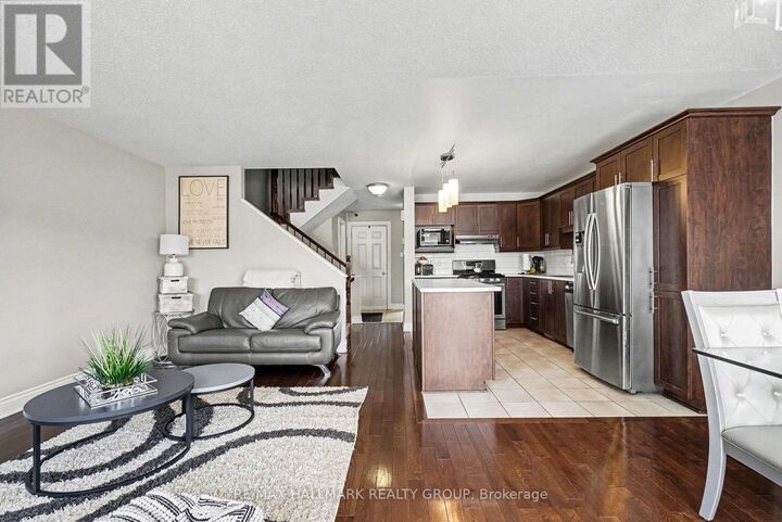 Property Photo:  28 Nathalie Street  ON K4K 1E6 