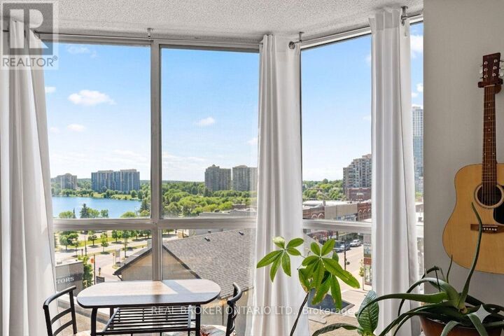 Property Photo:  140 Dunlop Street East 504  ON L4M 6H9 