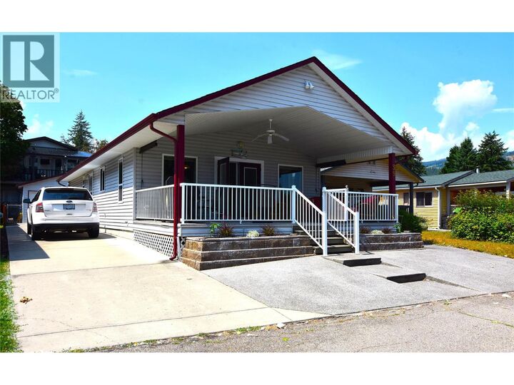 Property Photo:  39 Lakeshore Drive  BC V1H 2A1 