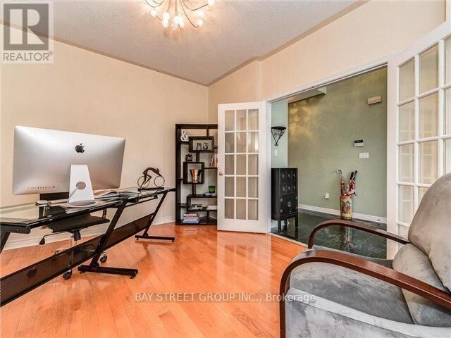 Property Photo:  43 Larkmead Crescent  ON L6C 3E1 