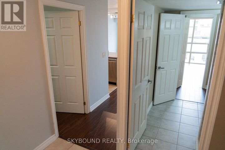 Property Photo:  330 Adelaide Street East 901  ON M5A 4S9 