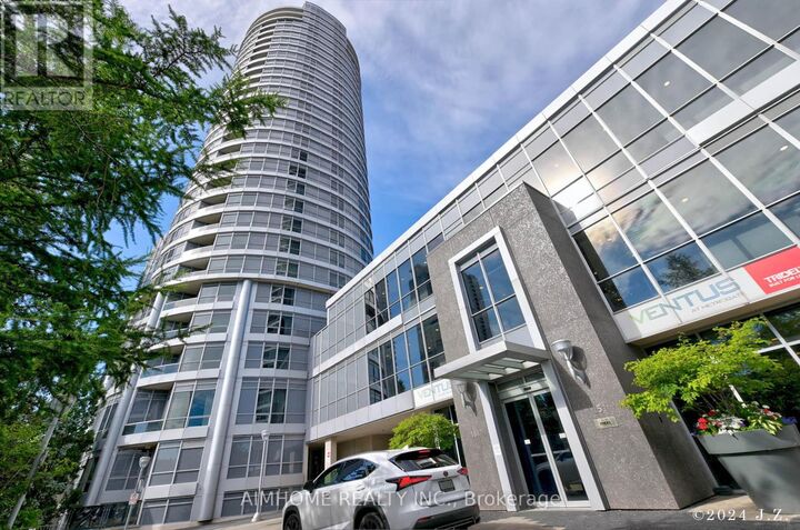 Property Photo:  181 Village Green Square 2912  ON M1S 0K6 
