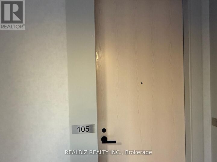 Property Photo:  28 Interchange Way West 105  ON L4K 5W3 