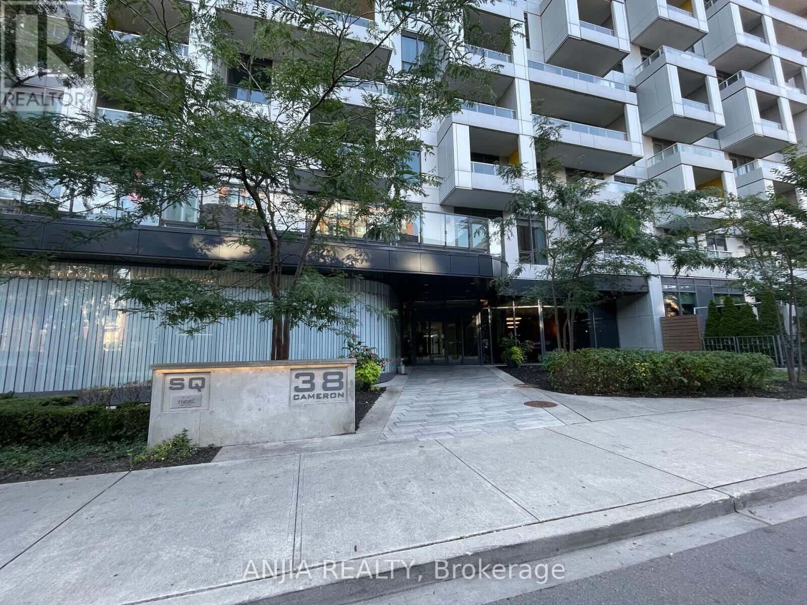 Property Photo:  38 Cameron Street 219  ON M5T 0C3 