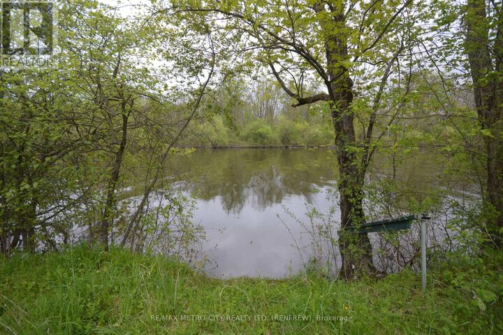 Property Photo:  00 River Road  ON K7V 3Z8 