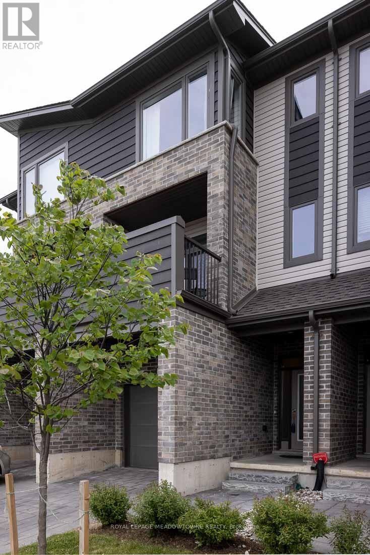 Property Photo:  2144 Meadowgate Boulevard  ON N6M 0H5 