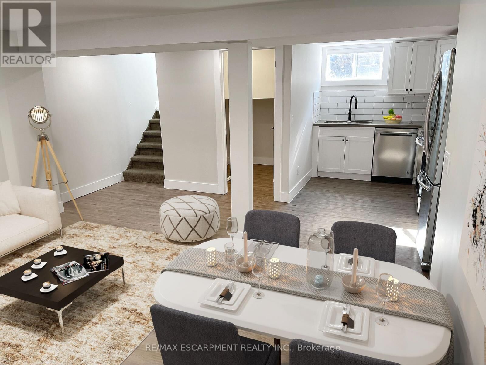 Property Photo:  8 Alderney Avenue 2  ON L9A 2A5 